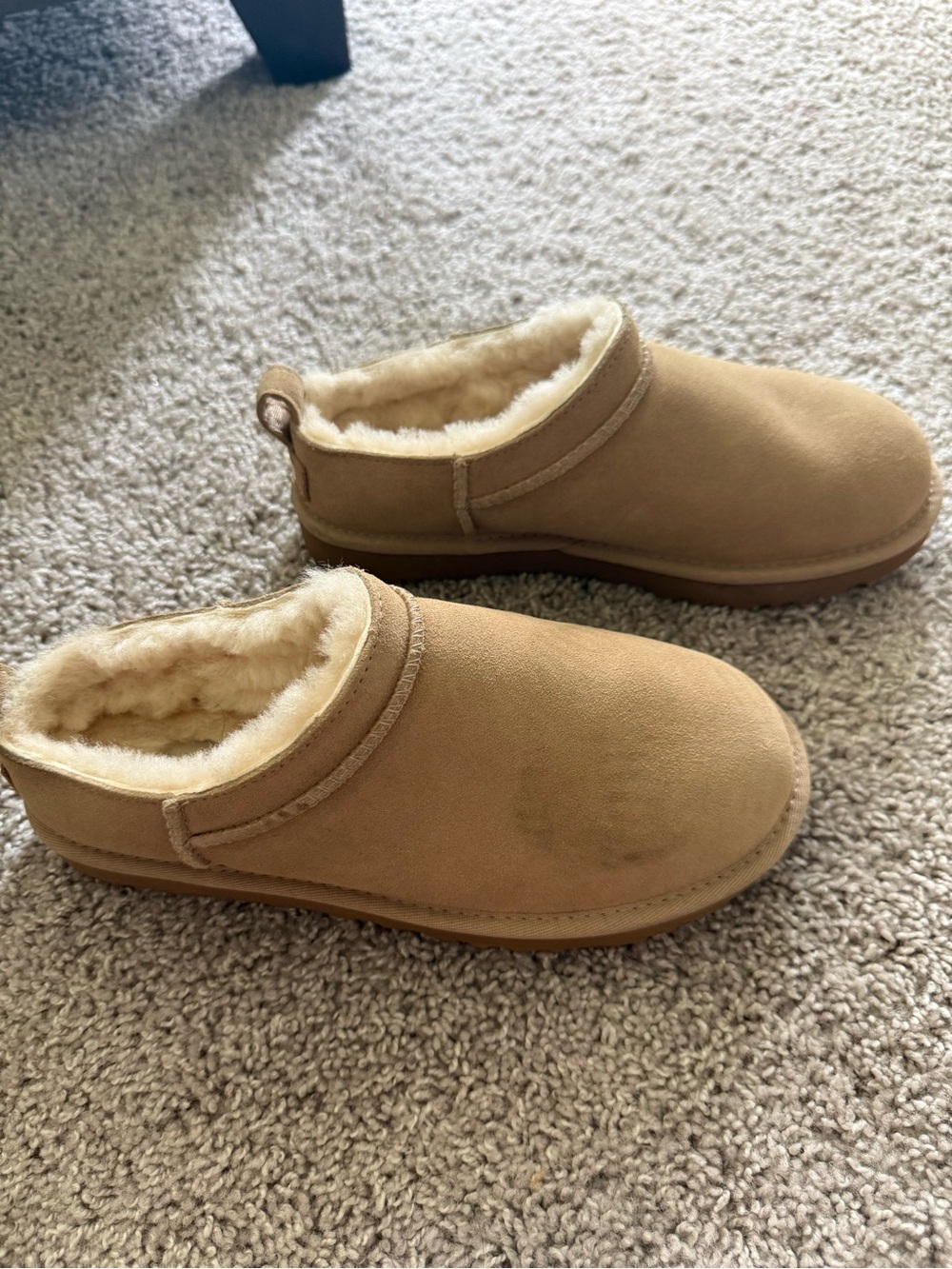 Classic Micro Boots in color Sand - Picture 2 of 10